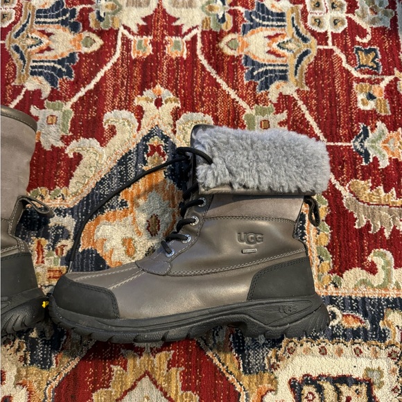 UGG Butte Boots Leather Waterproof Sheepskin Vibram Sole Men’s Size 7.5 Gray - Picture 15 of 16